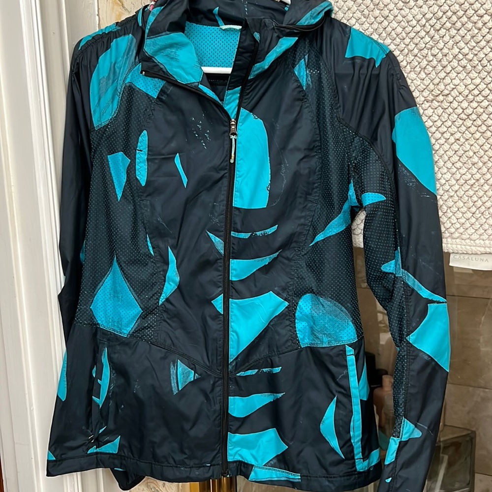 Lightweight Lululemon jacket